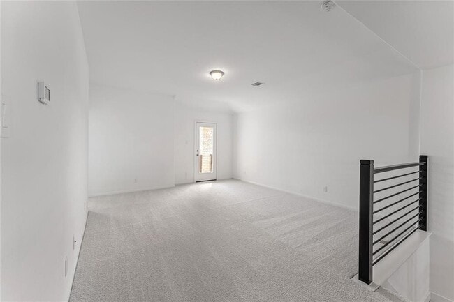 Building Photo - 550 Long Beach Bay Dr