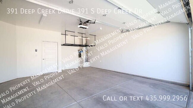 Building Photo - 391 Deep Crk Dr