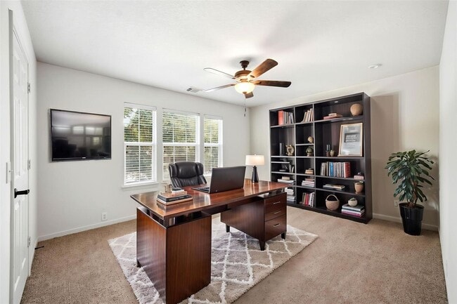Building Photo - 727 Cypresswood Ridge