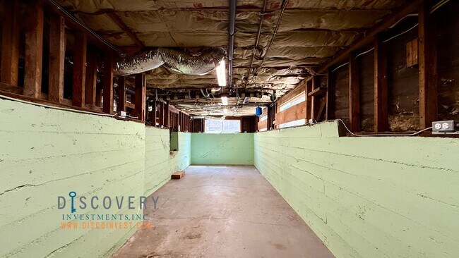 Building Photo - Stylish 3 Bedroom Retreat in the Oakland H...