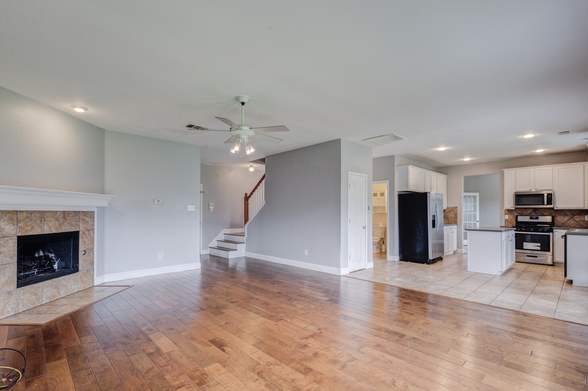 Building Photo - 6107 Lakecrest Dr