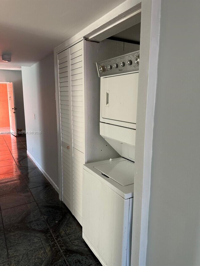 Building Photo - 1840 NW 119th St