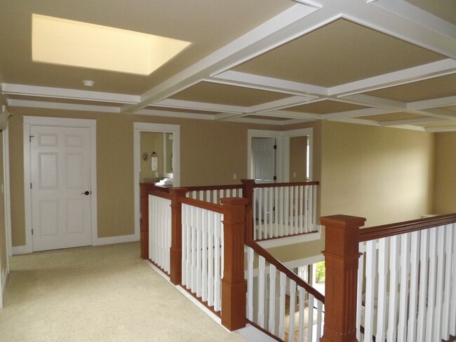 Building Photo - Gorgeous 3 bedroom, 2.5 bath in "Eagle Hei...