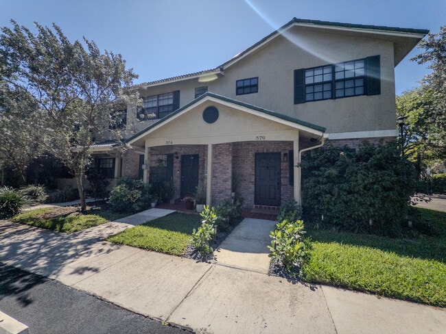 Building Photo - 576 Westree Ln