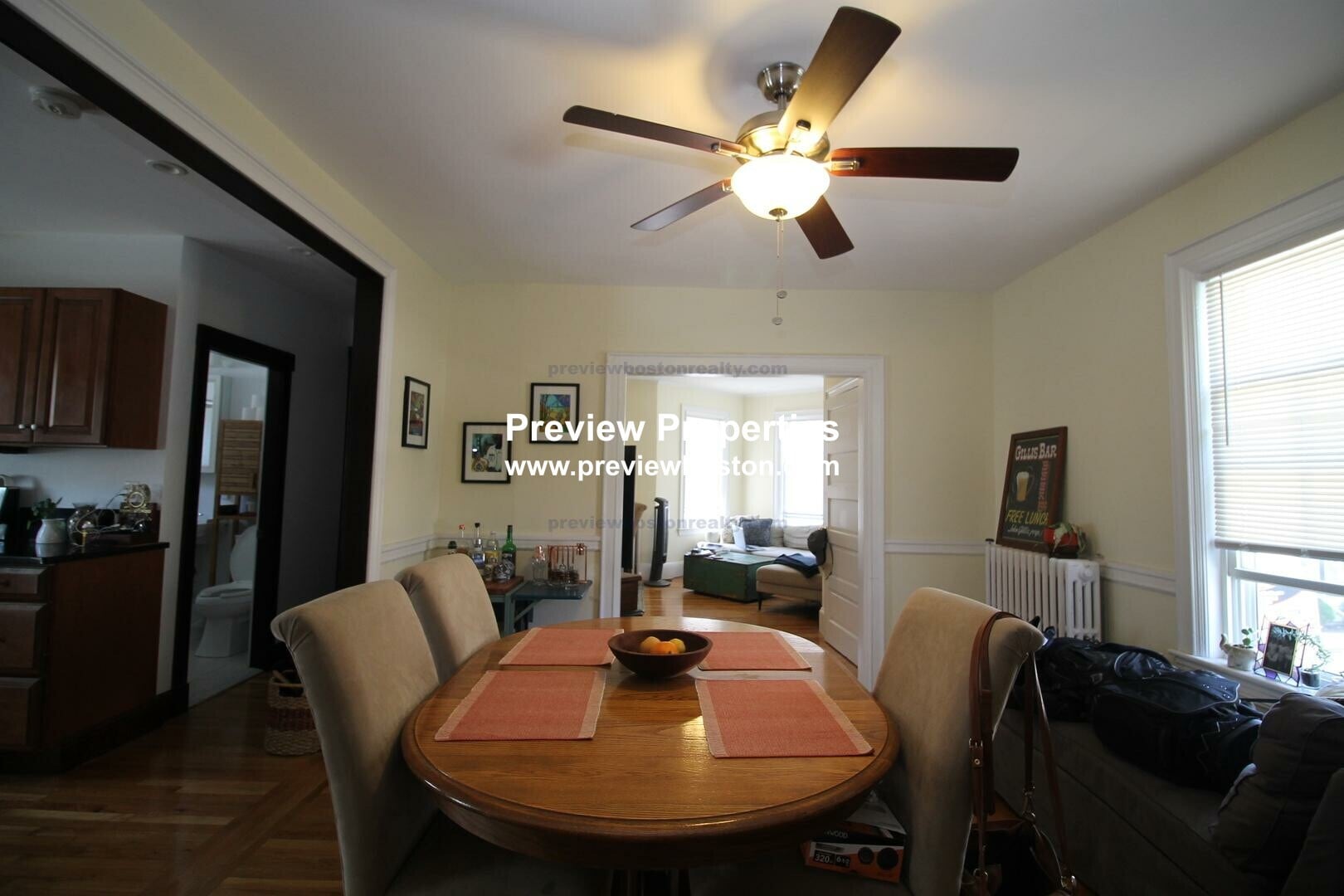 Building Photo - 22 Saybrook St