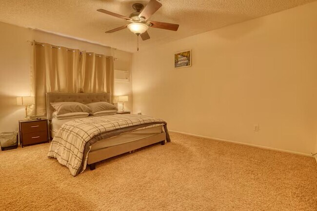 Building Photo - 72659 Aspen Dr