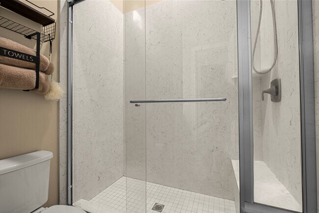 Building Photo - 4001 Reni Ct