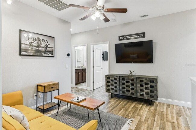 Building Photo - 193 Captiva Dr