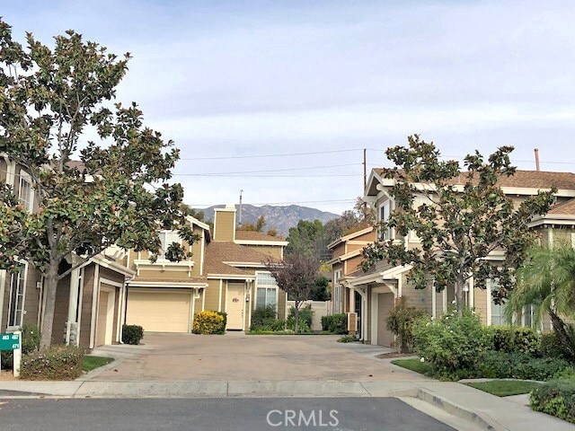 Building Photo - 444 Middlebury Ct