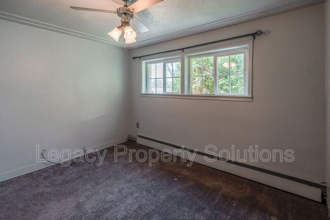 Building Photo - 505 S 10th St