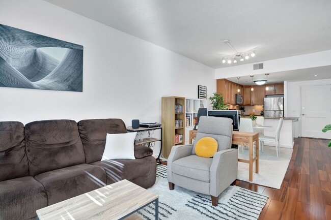 Building Photo - Luxury Living in the Heart of Ballston