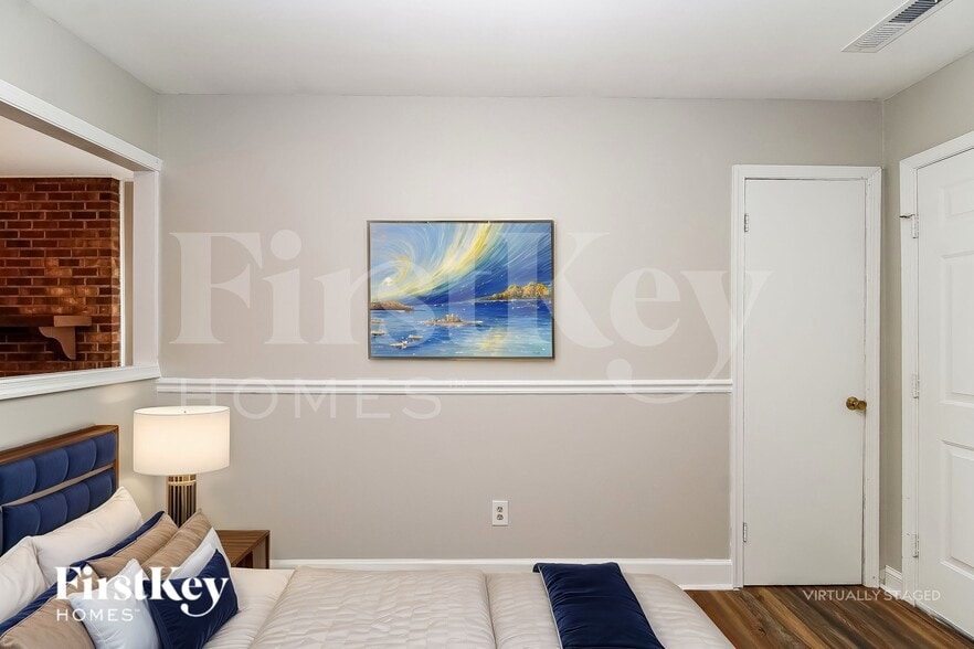 Building Photo - 1913 Middlewood Ct