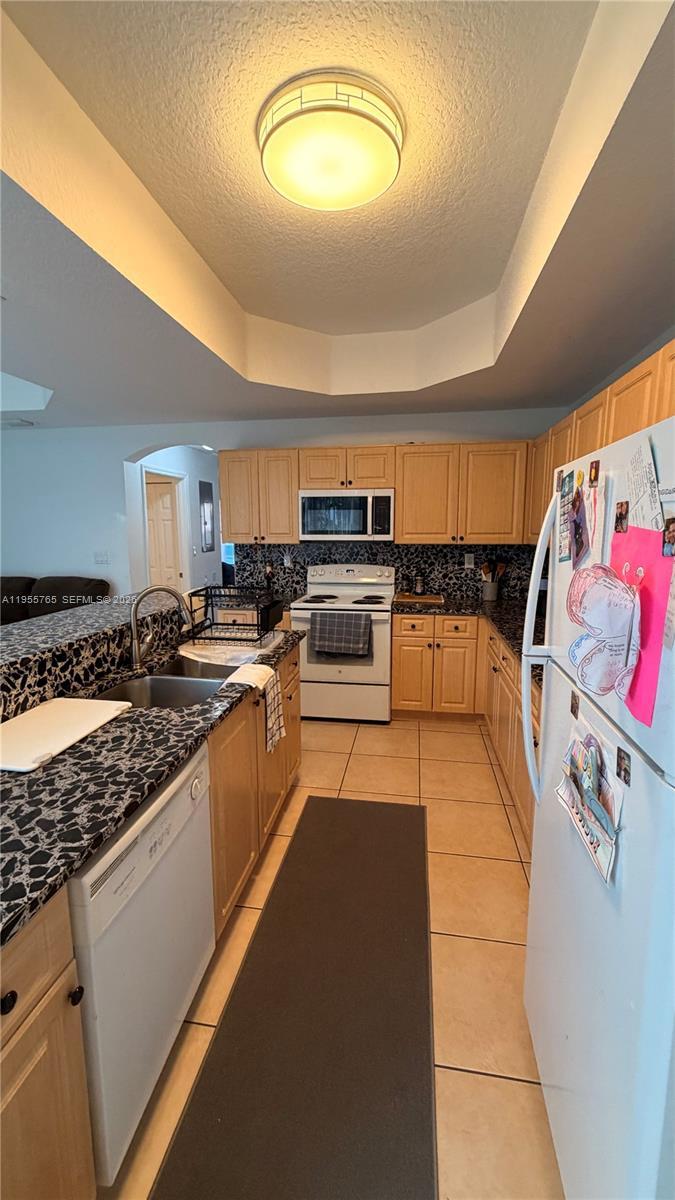 Building Photo - 10686 SW 8th St