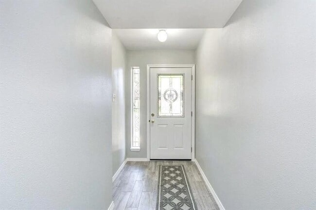 Building Photo - 5005 Georgi Ln