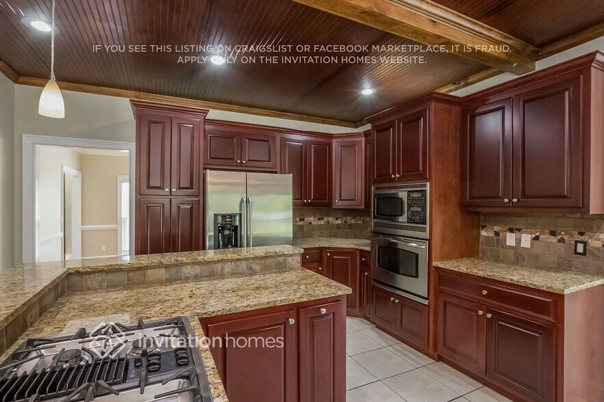 Building Photo - 435 Clubfield Dr