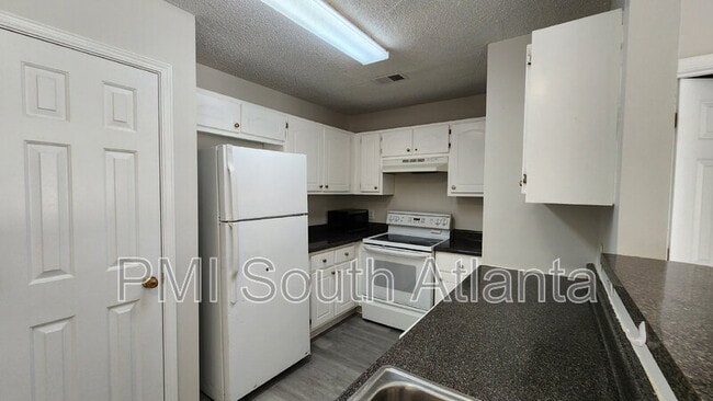 Building Photo - 1848 Carrington Dr