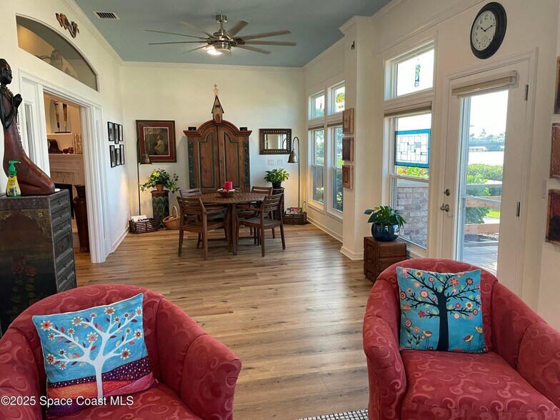 Building Photo - 12 Marina Isles Blvd