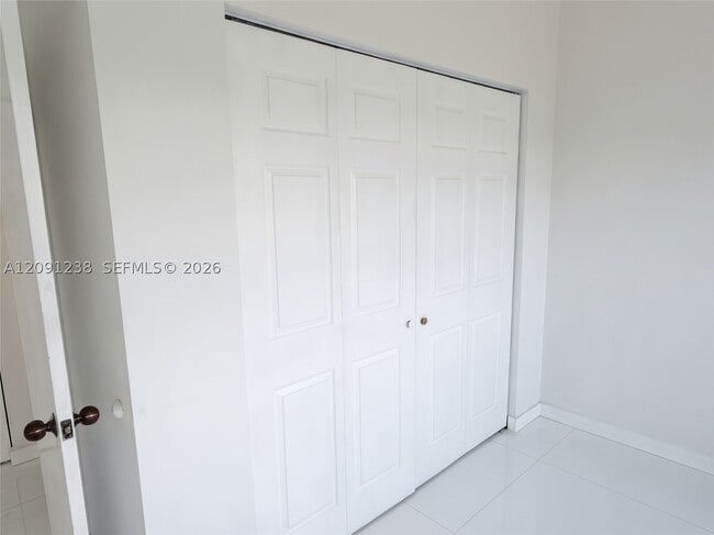 Building Photo - 55 Ocean Ln Dr