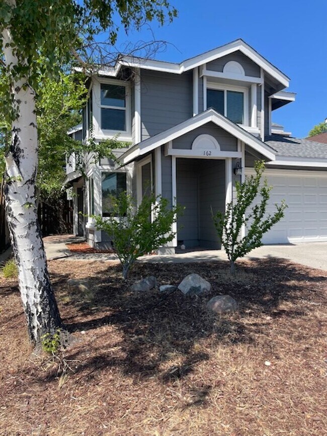 Building Photo - Beautiful Home with Stunning Renovations a...