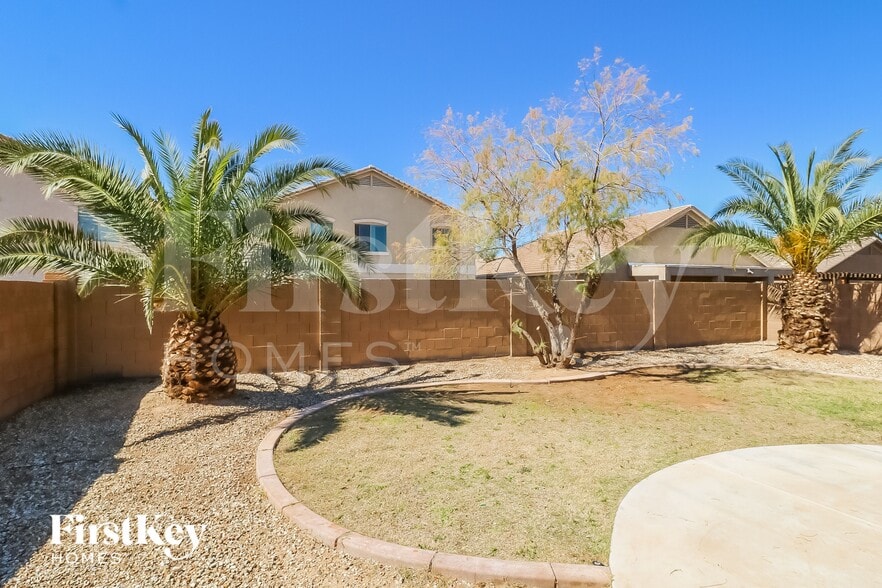 Building Photo - 7708 S 68th Dr