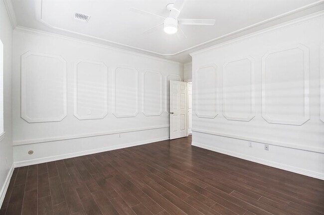 Building Photo - 14127 Swallowfield Dr