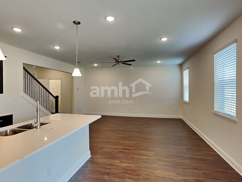 Building Photo - 154 Elcano Ln