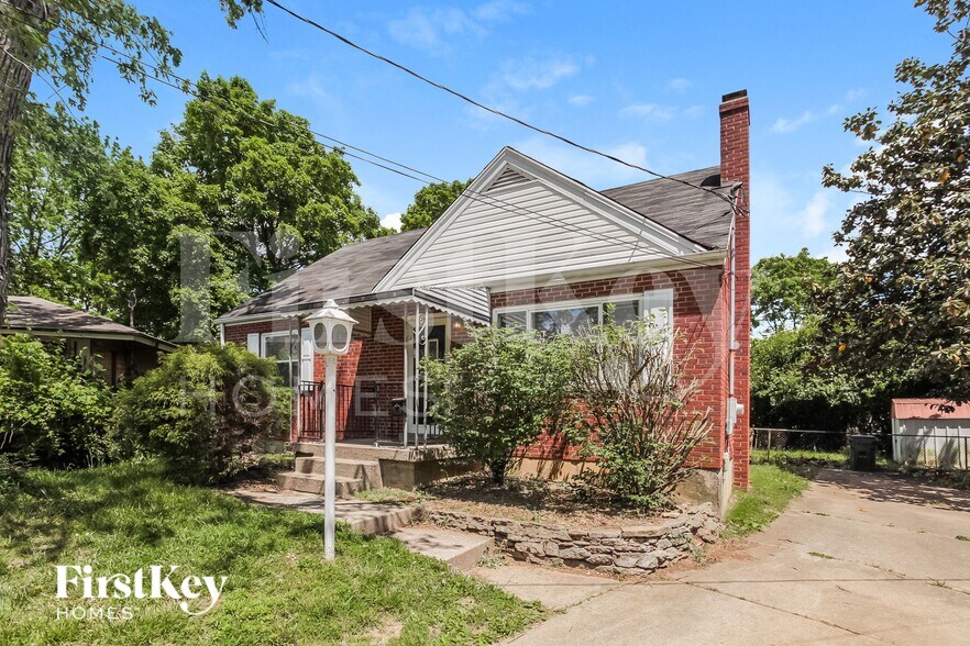 Building Photo - 9216 Maverick Dr