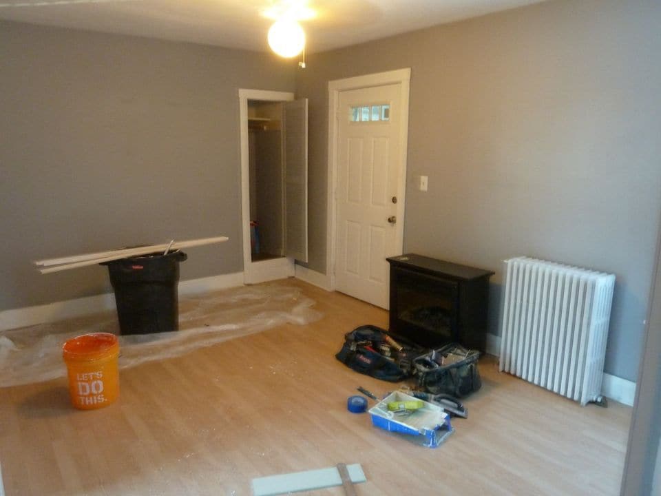 Livingroom - 39 S Village Rd