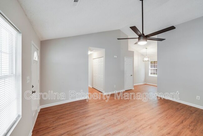 Building Photo - 2232 Blue Hampton Ln