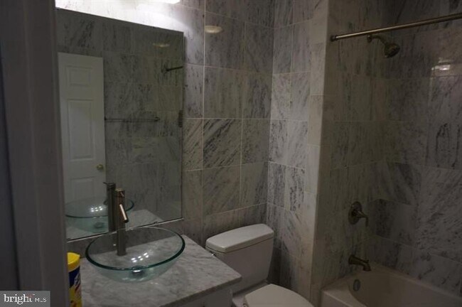 Building Photo - 8036 Kidwell Town Ct