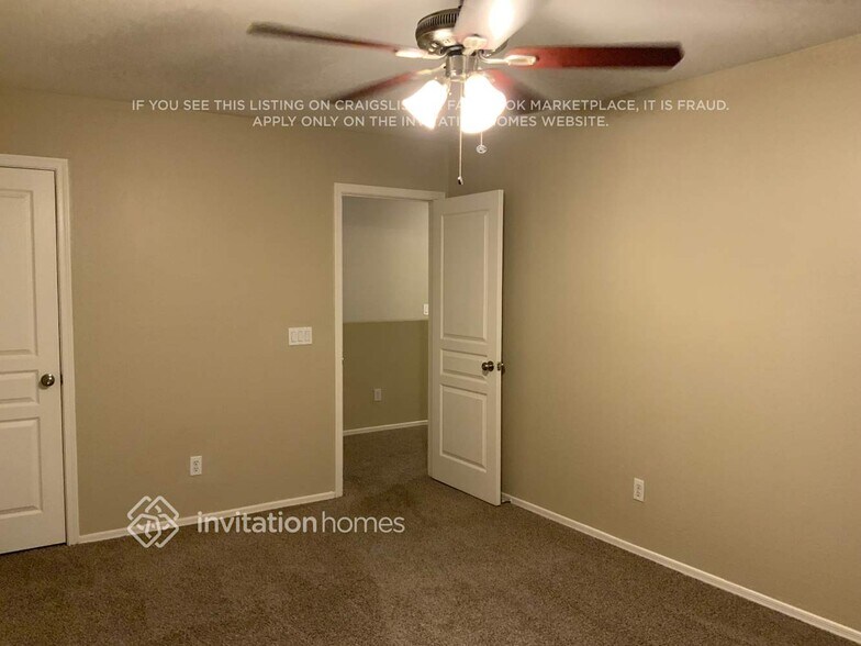 Building Photo - 29143 N Shannon Dr