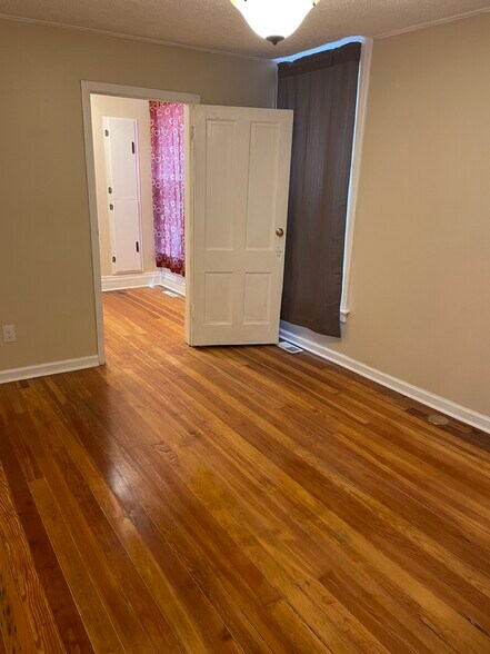 Master Bedroom - 521 E 3rd St