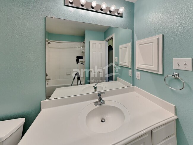 Building Photo - 5205 Geode Ln