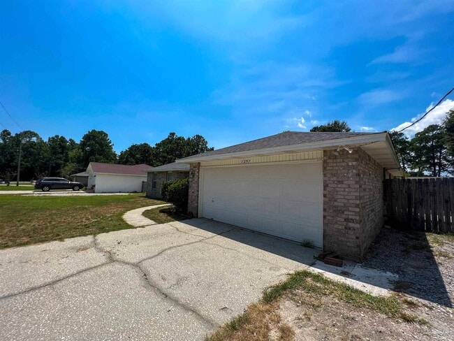 Building Photo - 1297 Middlebrook Dr