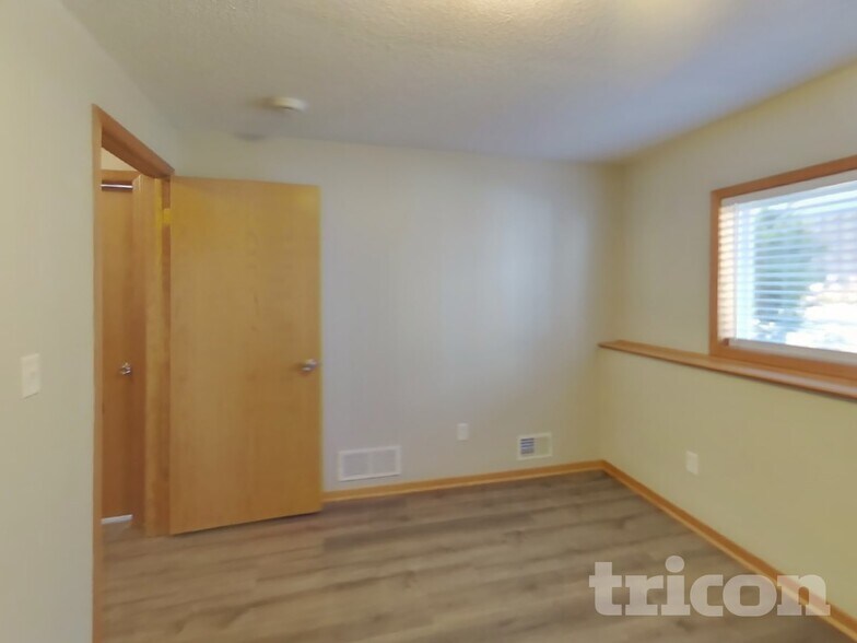 Building Photo - 6540 153rd Way NW