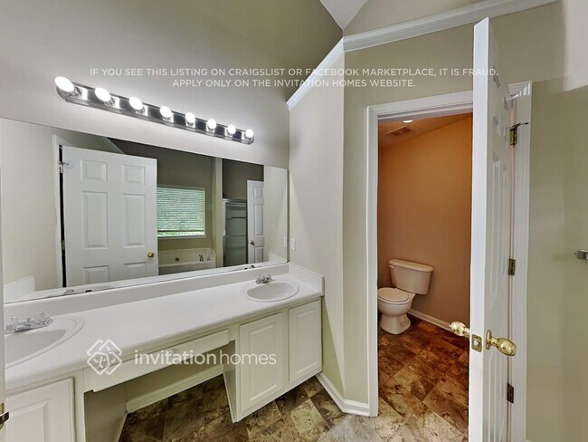 Building Photo - 9741 Silverstone Ct