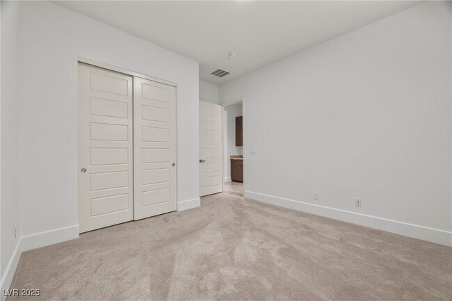 Building Photo - 6243 Carol Butte Ct