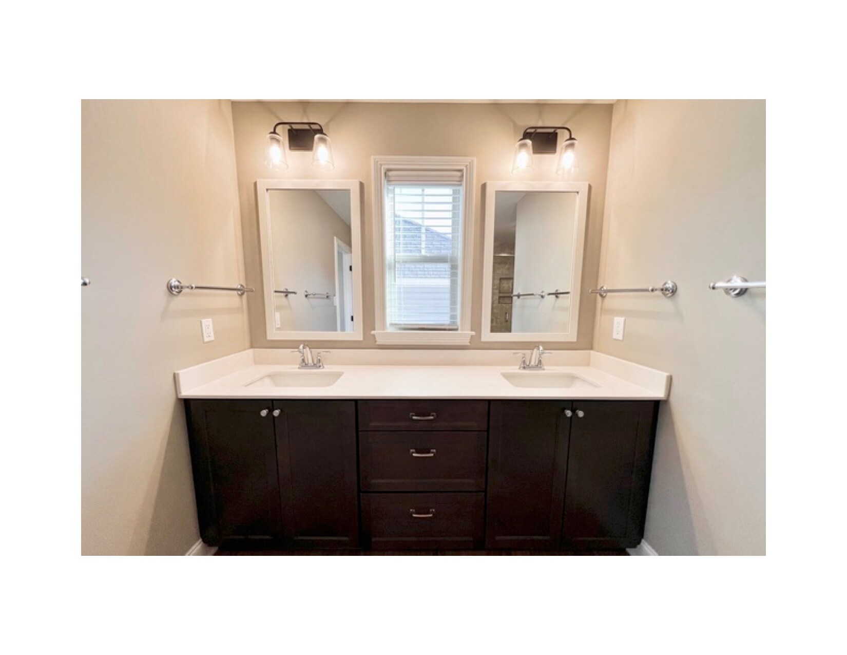 Building Photo - 9024 Kirkhaven Ln