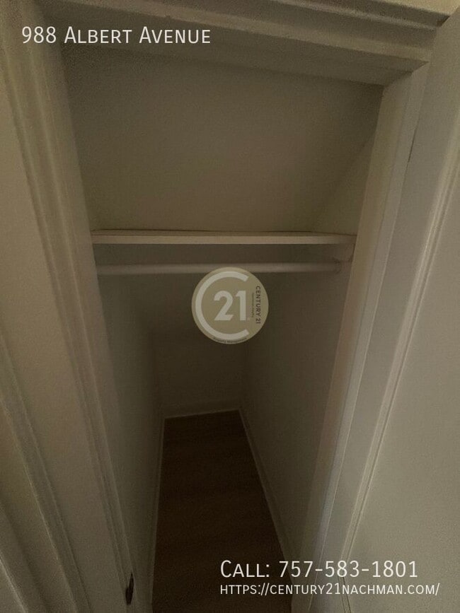 Building Photo - 988 Albert Ave