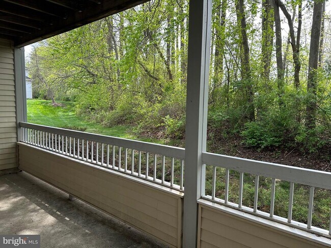 Building Photo - 106 Lassen Ct