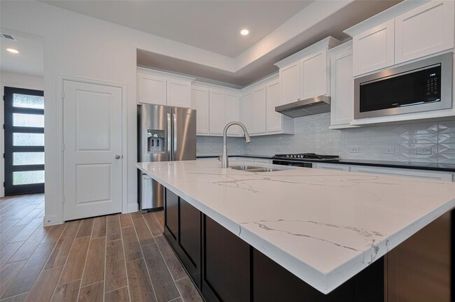Building Photo - 4206 Colony Ln