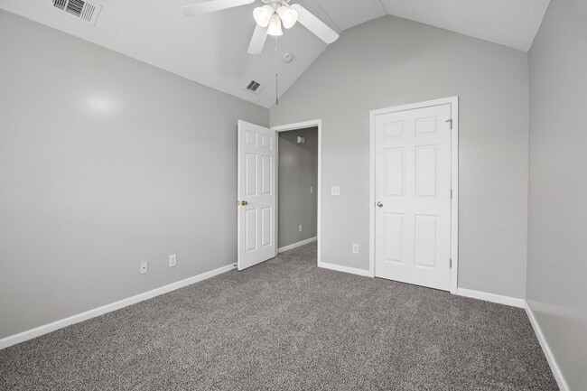 Building Photo - 115 Nandina Wy