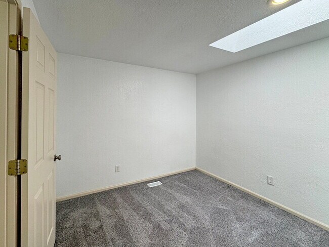 Building Photo - 17824 66th Pl W
