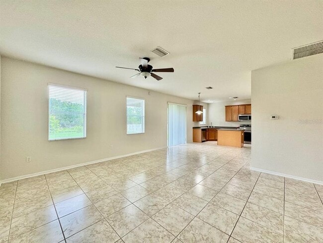 Building Photo - 9614 Oak Glade Ave