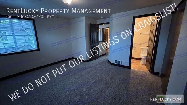 Building Photo - 104 167th St E