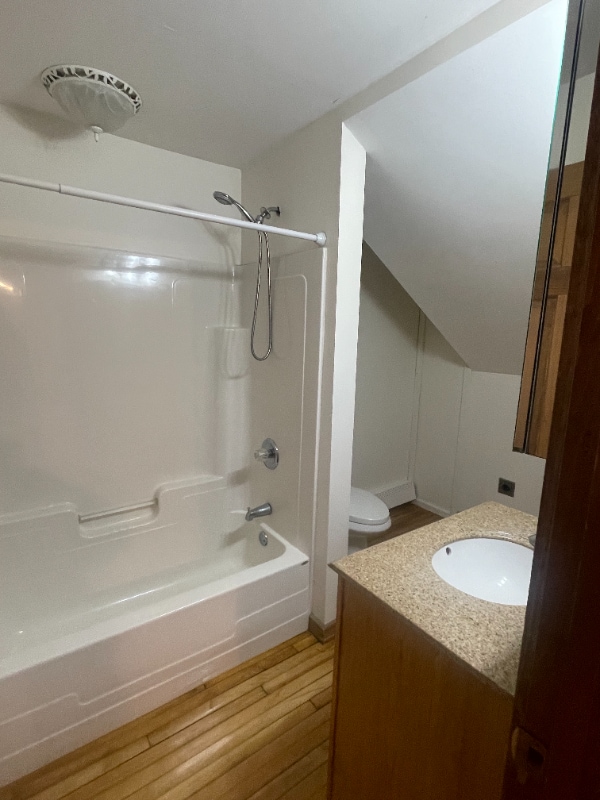 Building Photo - 686 Sebago Rd