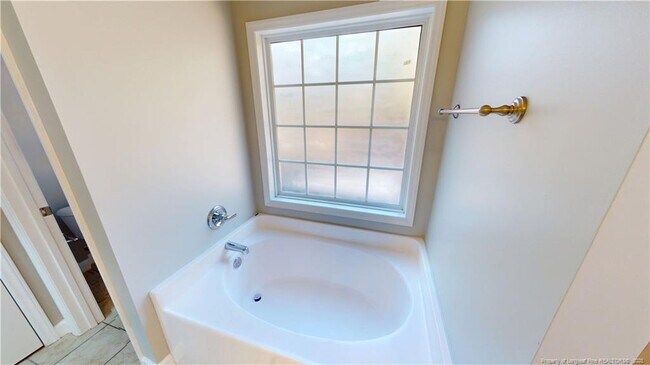 Building Photo - 56 Briarwood Pl