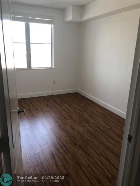 Building Photo - 1830 Radius Dr