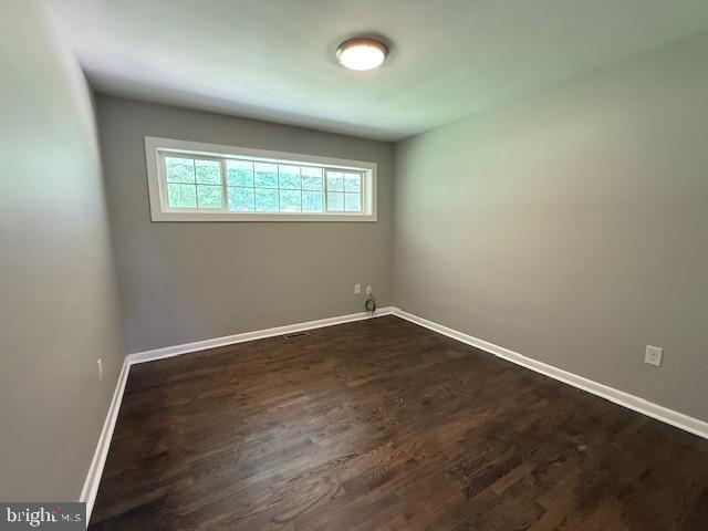 Building Photo - 7697 Hedgesville Rd