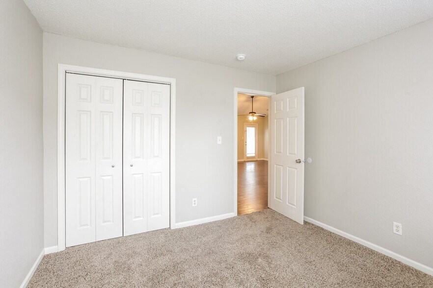 Building Photo - 1495 Egret Ln